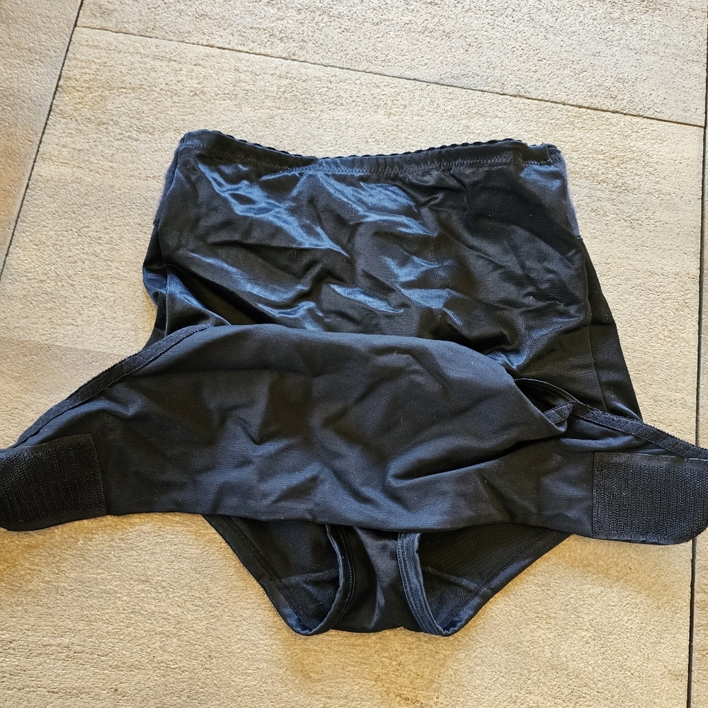 Leonisa Firm Compression Postpartum Panty with Adjustable Belly Wrap sz S - Picture 4 of 16